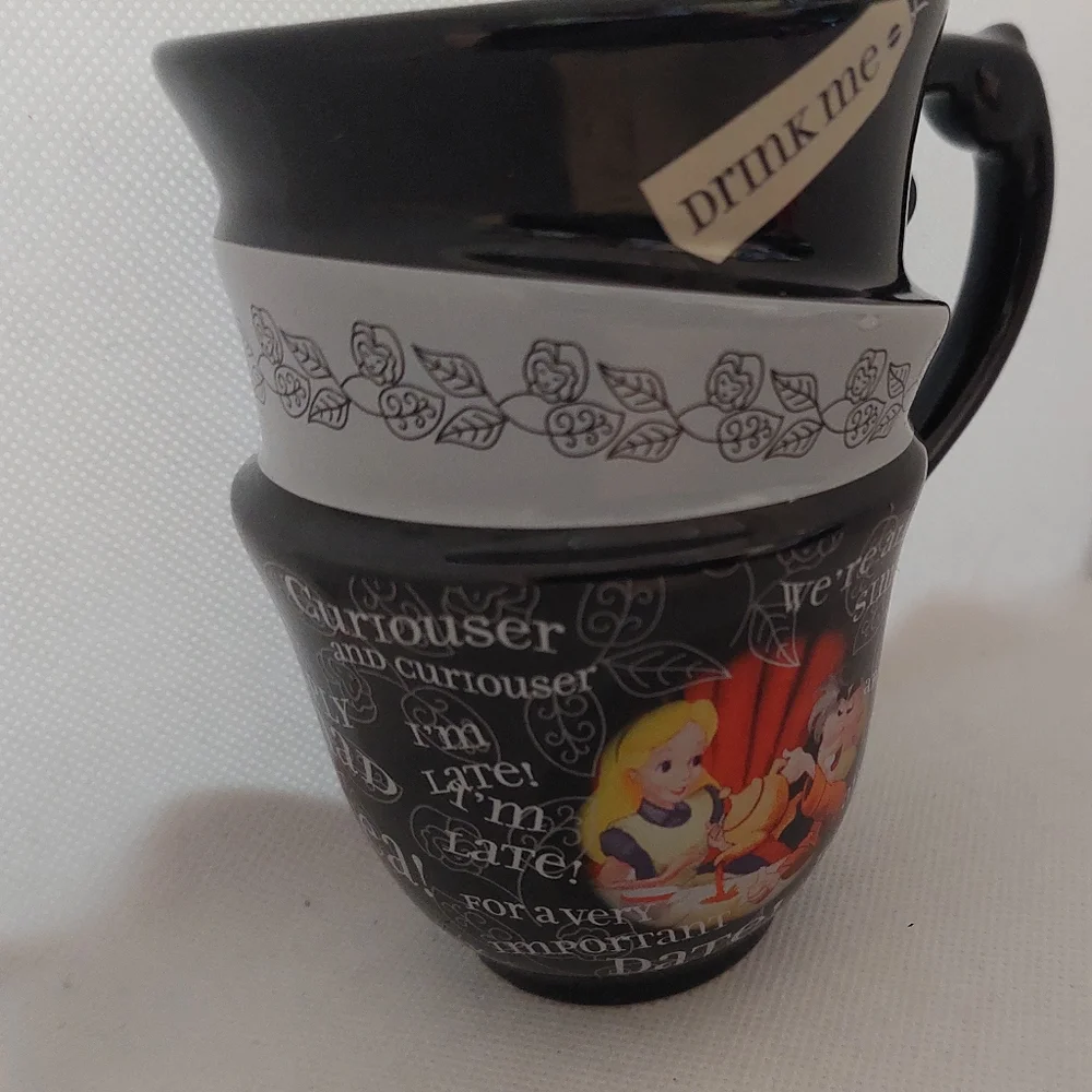 Alice in Wonderland "Drink Me" Disney Parks Exclusive Mug - Picture 3 of 9